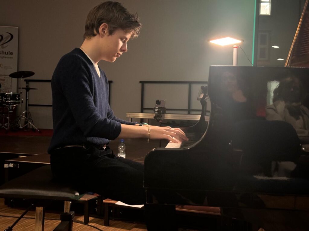 4413eaec 7a2c 499f 9ba7 6f7970203b19